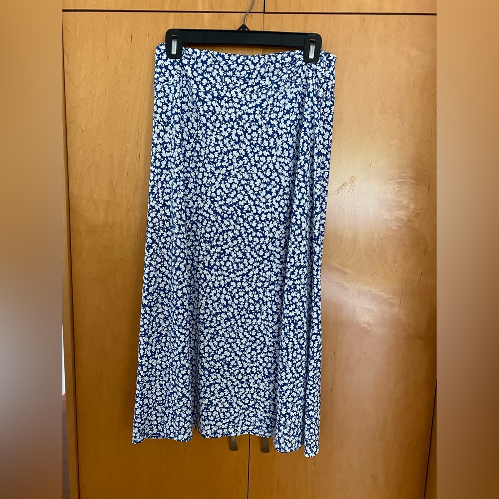 Chaus Navy and White Floral Midi Skirt